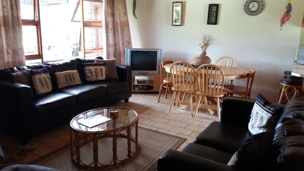 Brenton Lake Holiday Cottages Extérieur photo